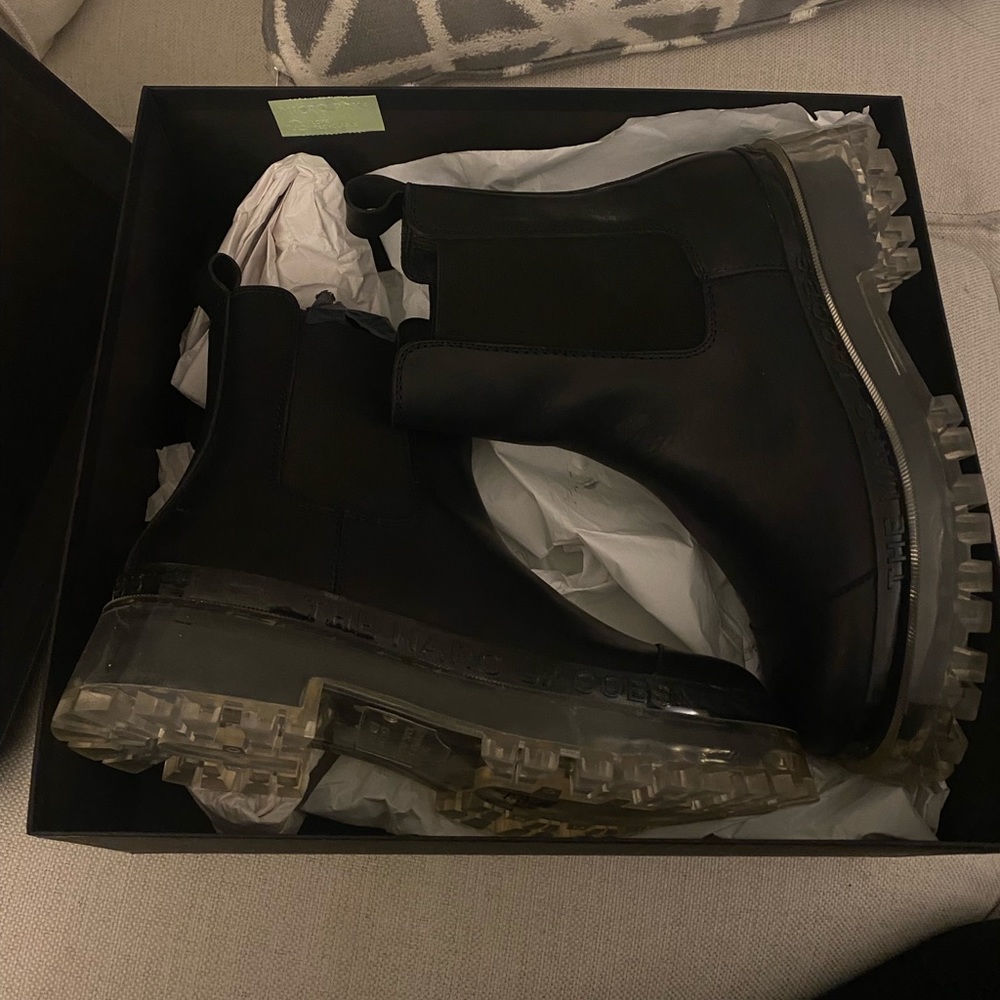 Marc Jacobs “The step forward boot”